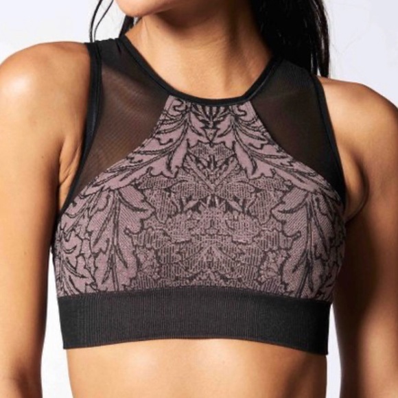 - NUX sports bra size small - Picture 1 of 7